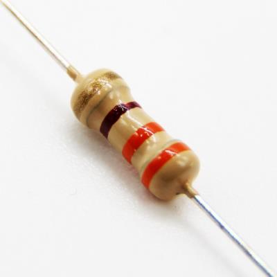 مقاومت 330R 1/2W 5%