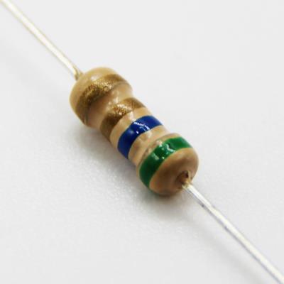 مقاومت 5.6R 2W 5%