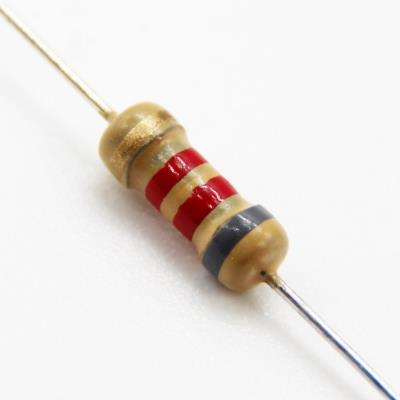 مقاومت 8.2KR 2W 5%