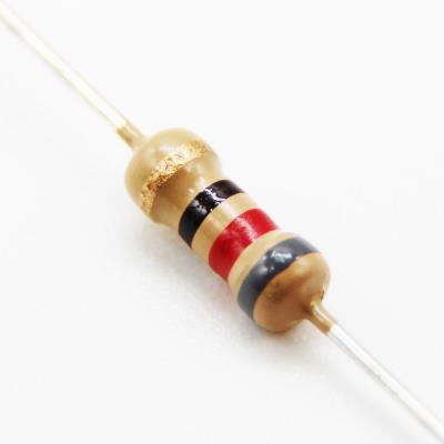 مقاومت 82R 2W 5%